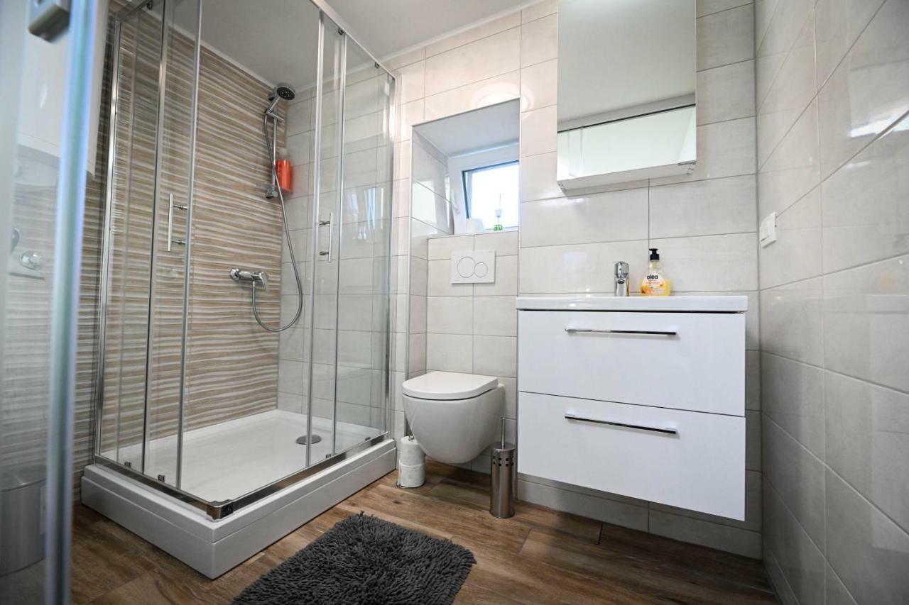 Casa Ax Apartment Maribor Bagian luar foto
