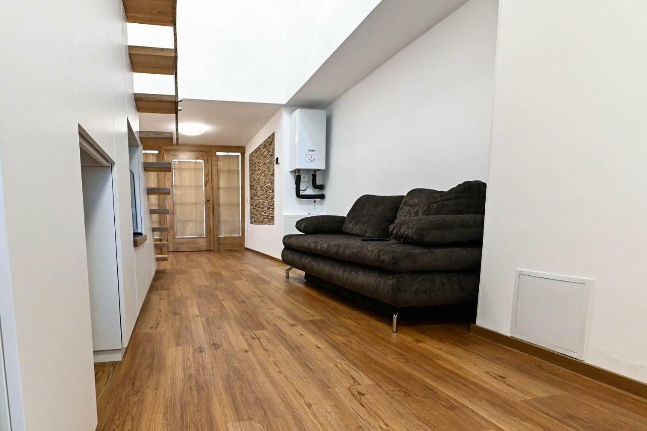 Casa Ax Apartment Maribor Bagian luar foto